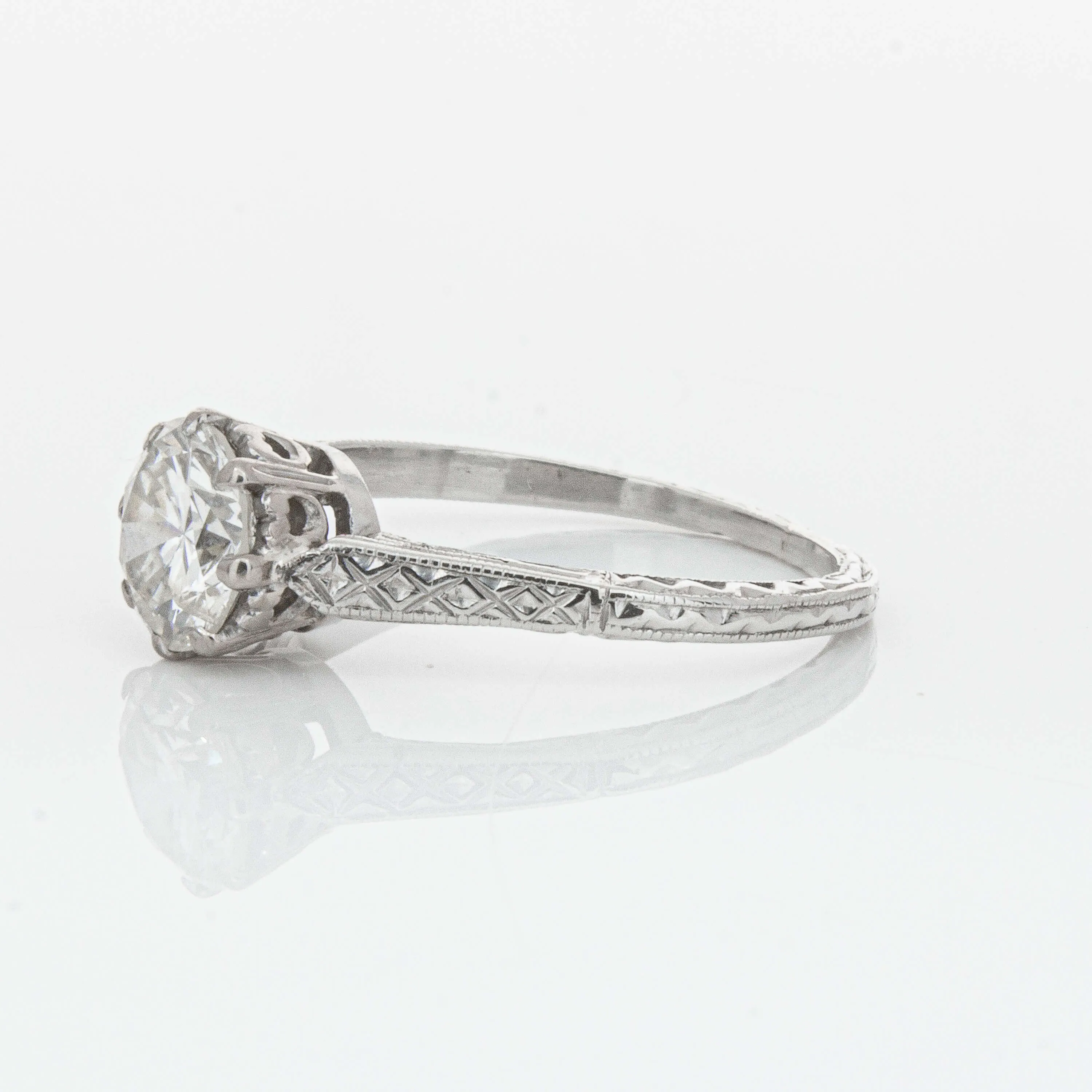 Deja Vu Platinum 1.10ct Diamond Ring