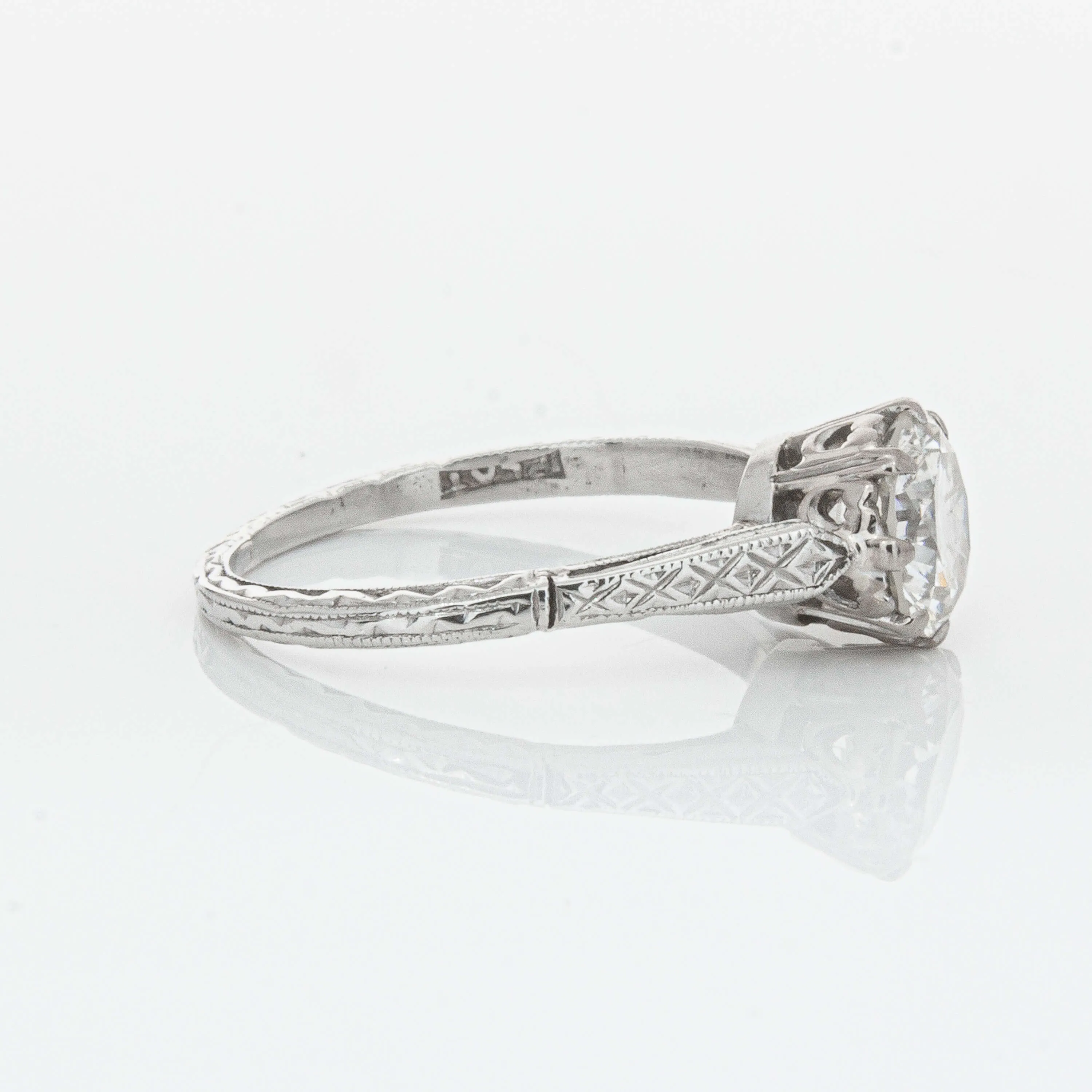 Deja Vu Platinum 1.10ct Diamond Ring