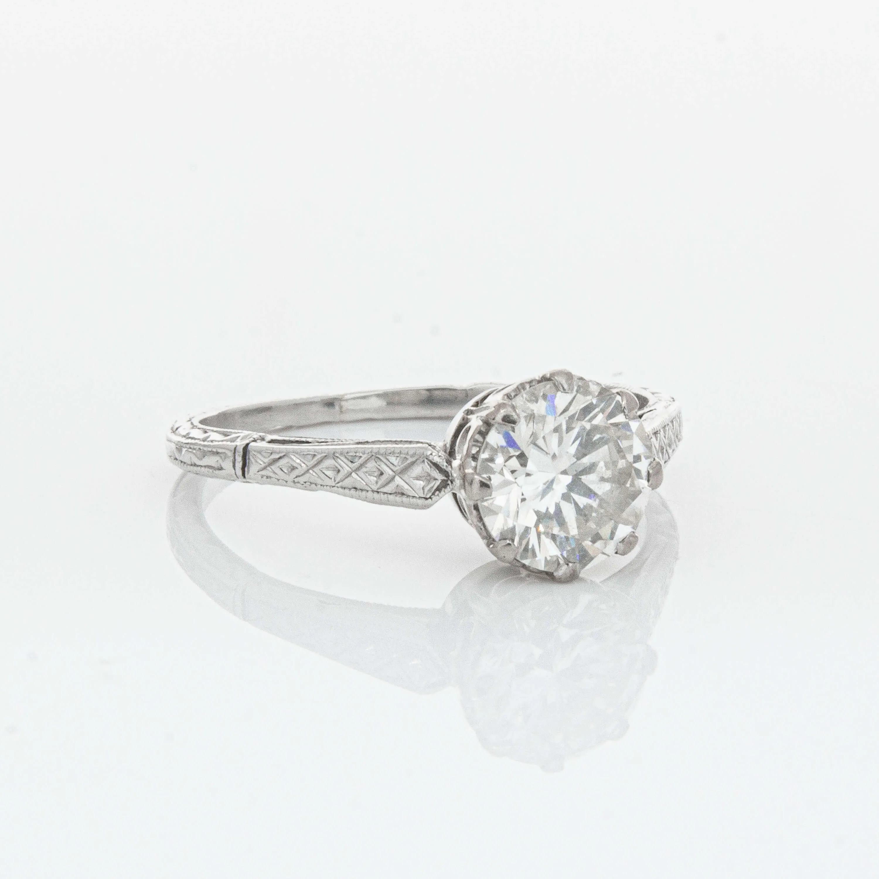 Deja Vu Platinum 1.10ct Diamond Ring