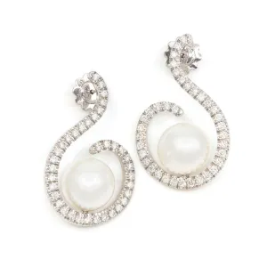 Diamond Curl Earring with a South-Sea Pearls
