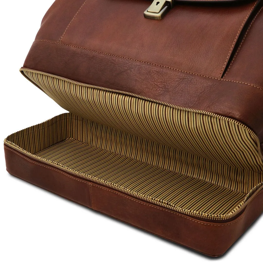 Giotto - Exclusive double-bottom leather doctor bag | TL142344