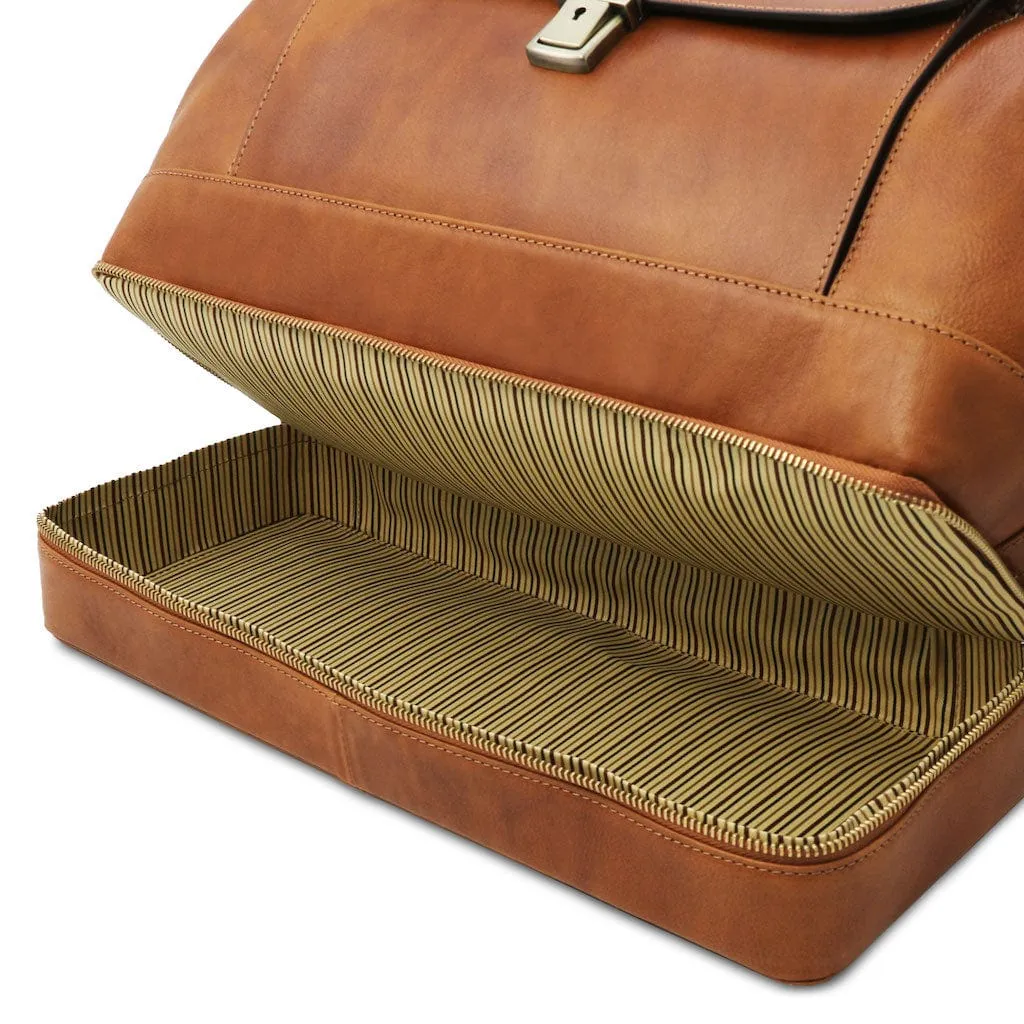 Giotto - Exclusive double-bottom leather doctor bag | TL142344