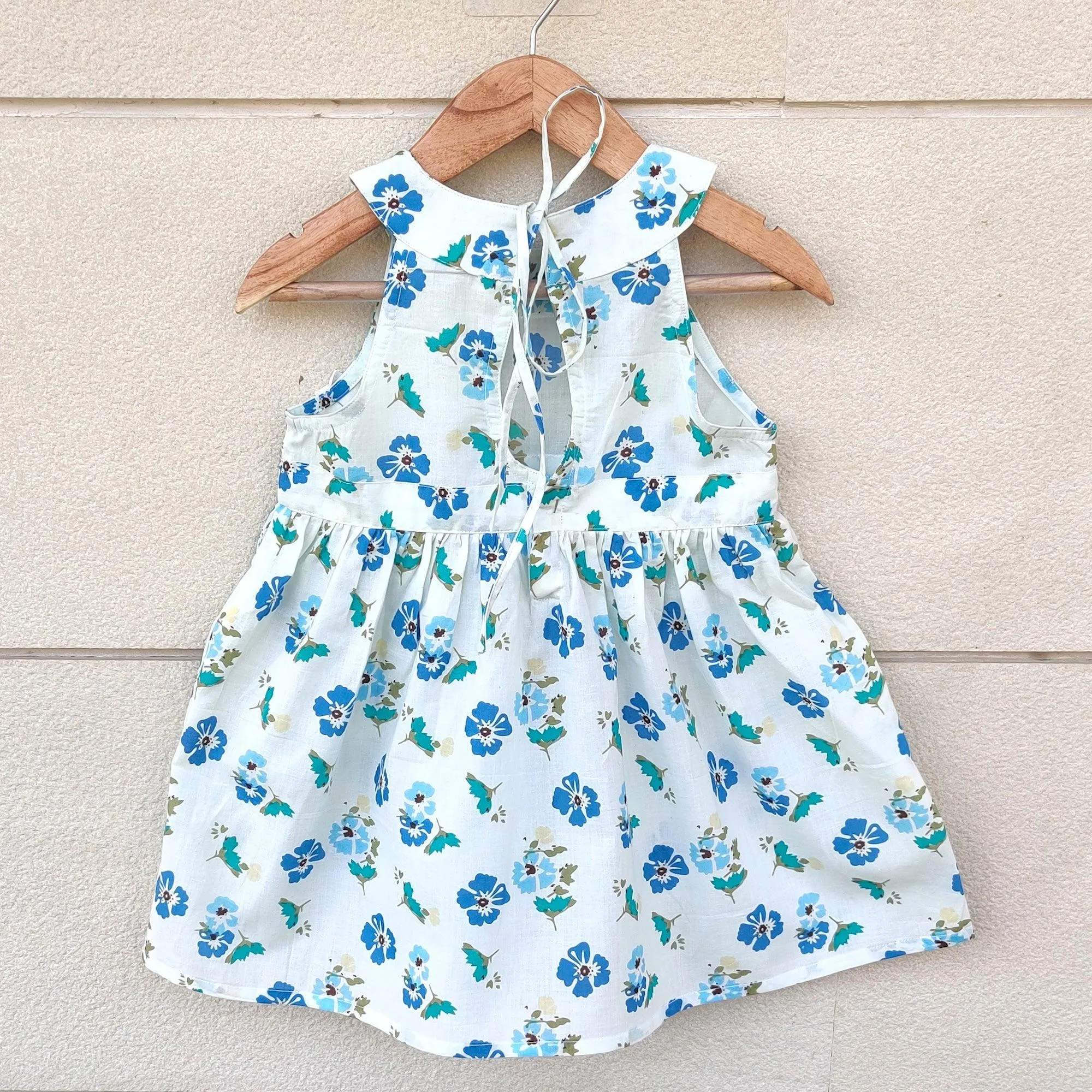 Ikeda Designs Floral Print Sleeveless Dress - White