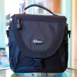 Lowepro Nova 2