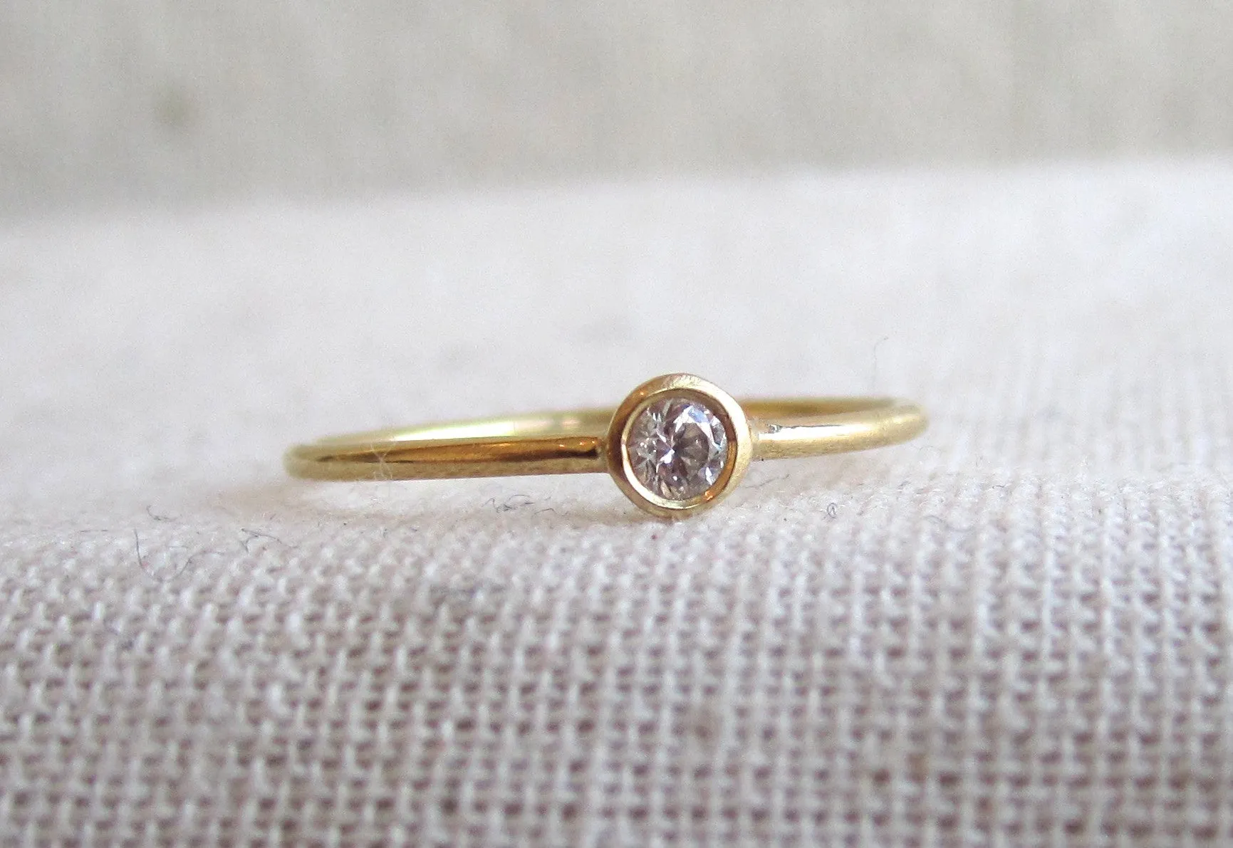 Mini Knuckle Ring | .05ct