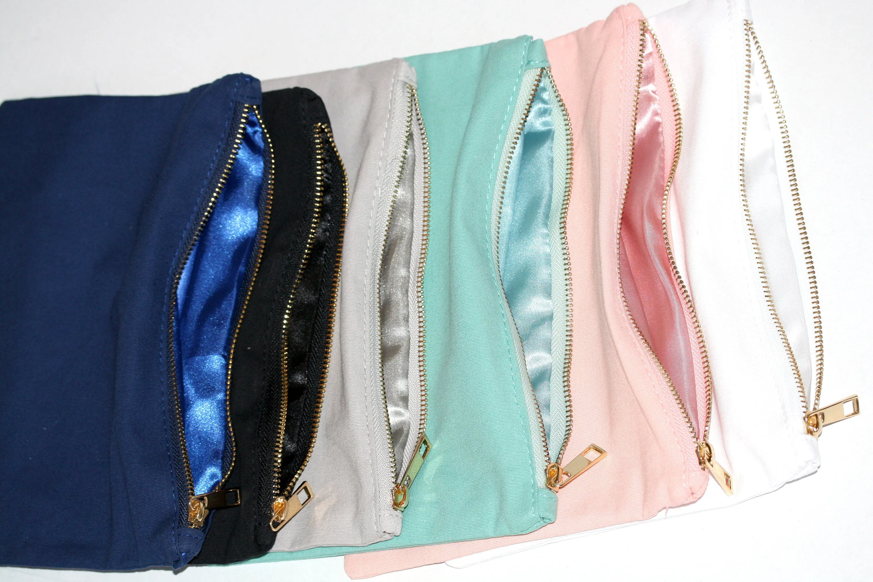 Personalized makeup bag with tassel set of 6 7 8 custom cosmetic bag toiletry monogram bridal bag wedding bridesmaid travel pouch -CMB6CHTV