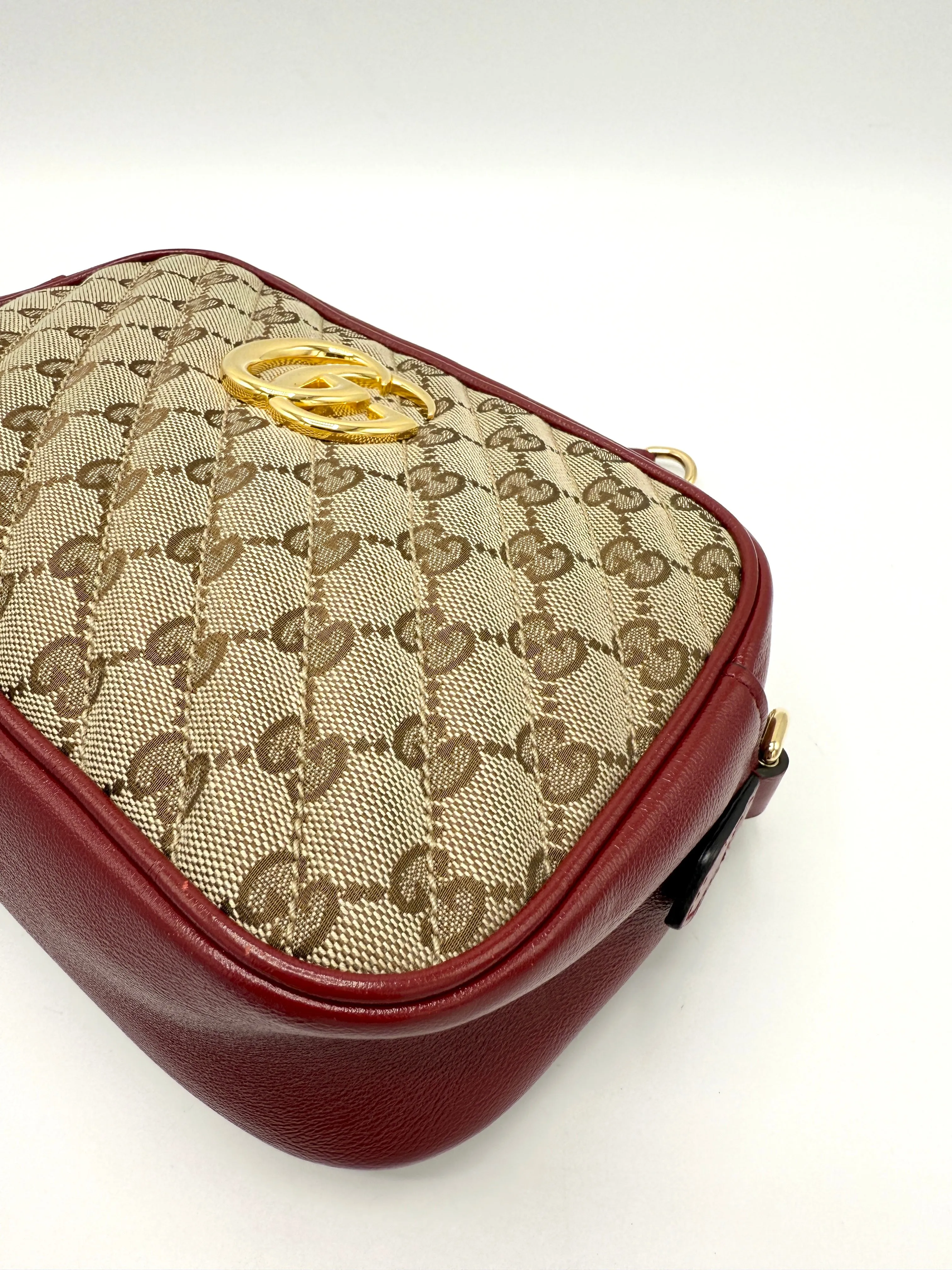 Red GG Canvas GHW Marmont Zip Camera Bag