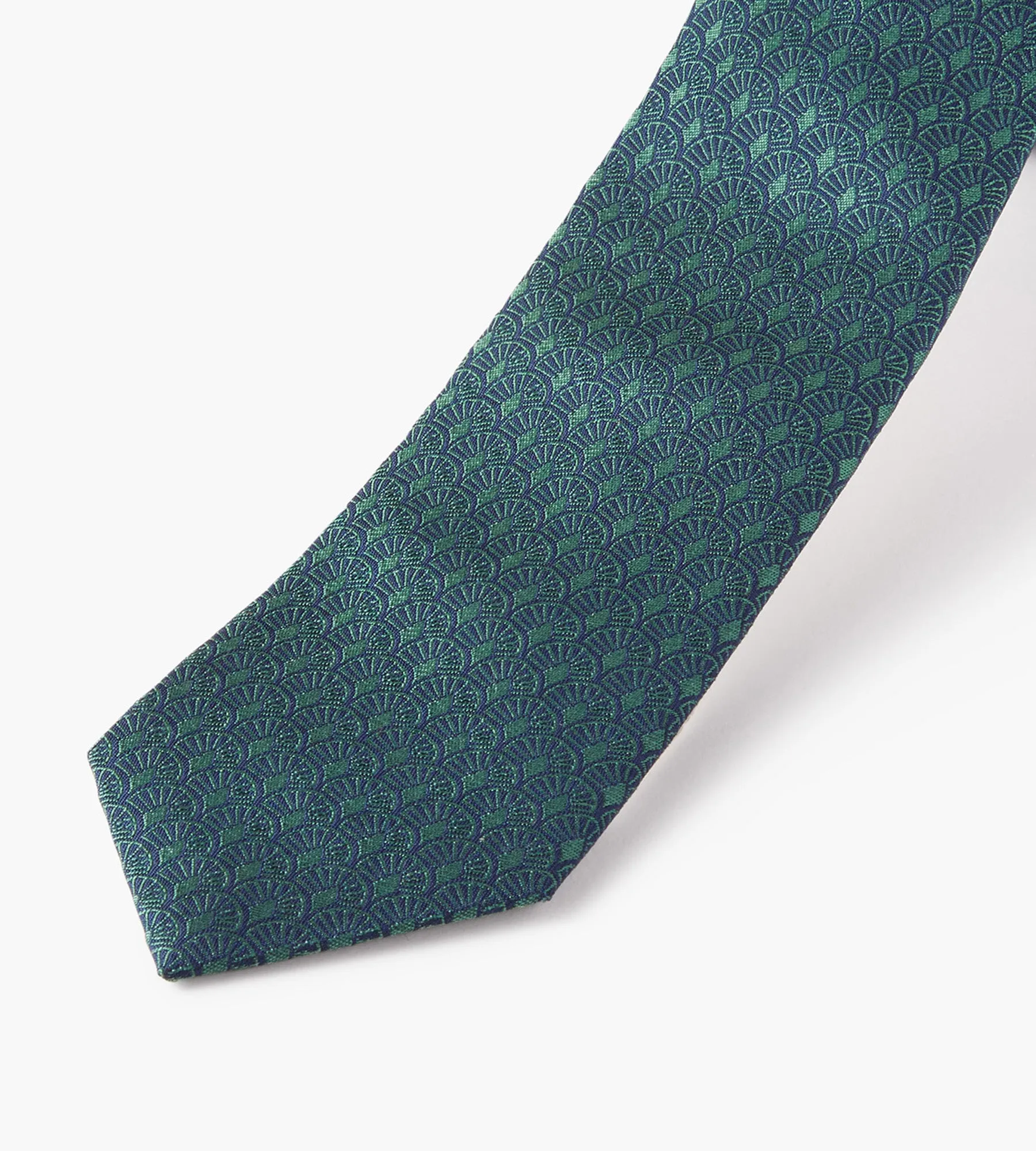 Textured Fan Tie