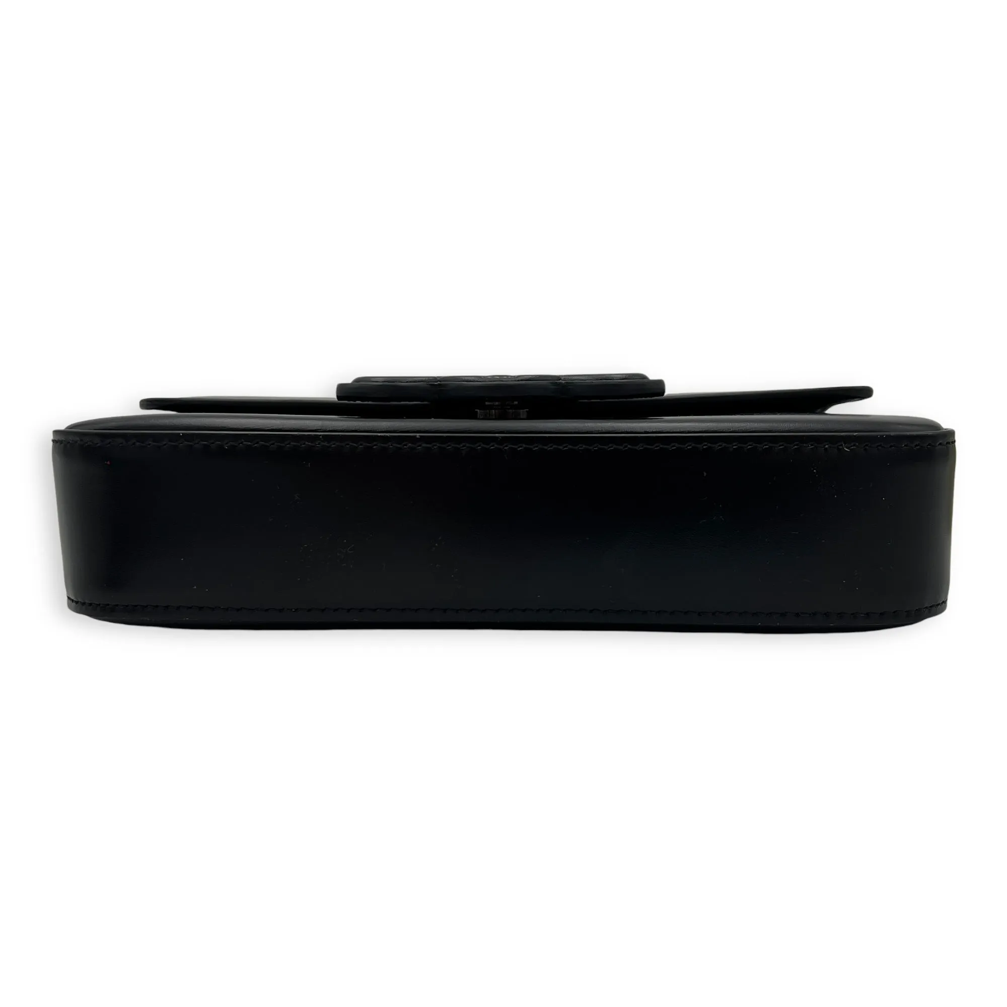 Triomphe Chain Black Shoulder Bag in Calfskin, Acetate hardware