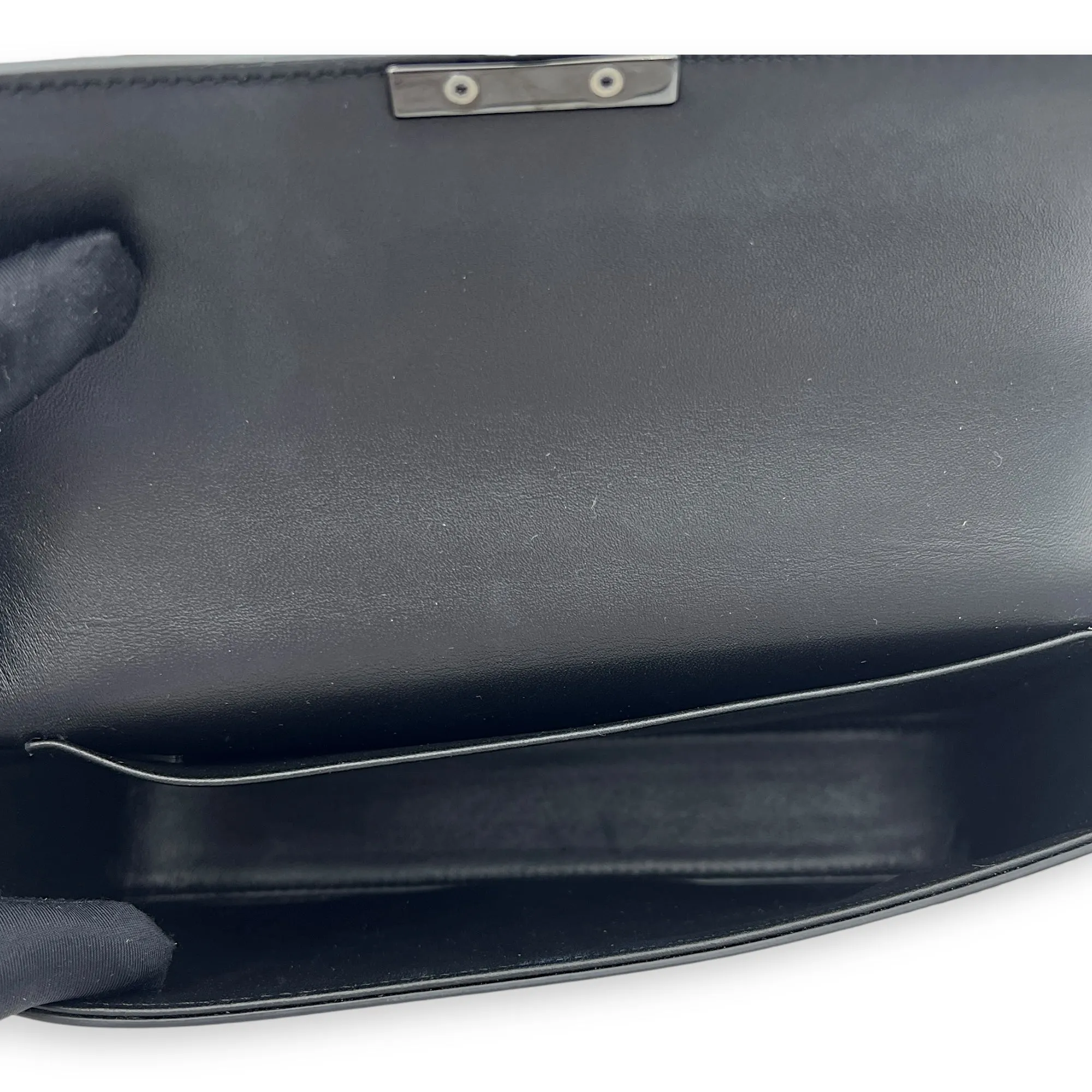 Triomphe Chain Black Shoulder Bag in Calfskin, Acetate hardware
