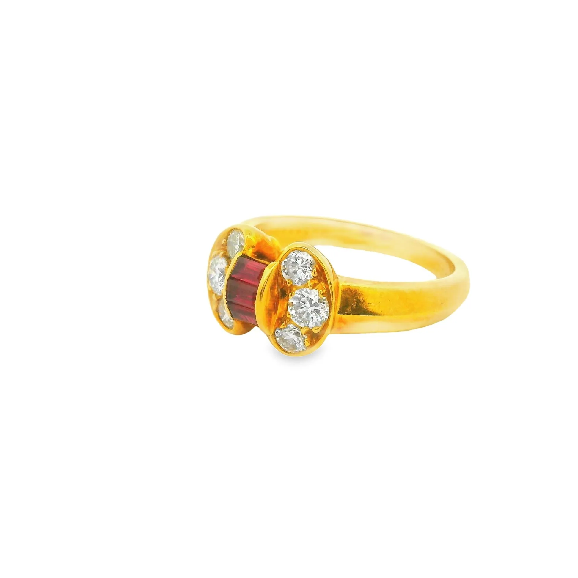 Van Cleef & Arpels Celestial Ruby Diamond 18k Yellow Gold Ring