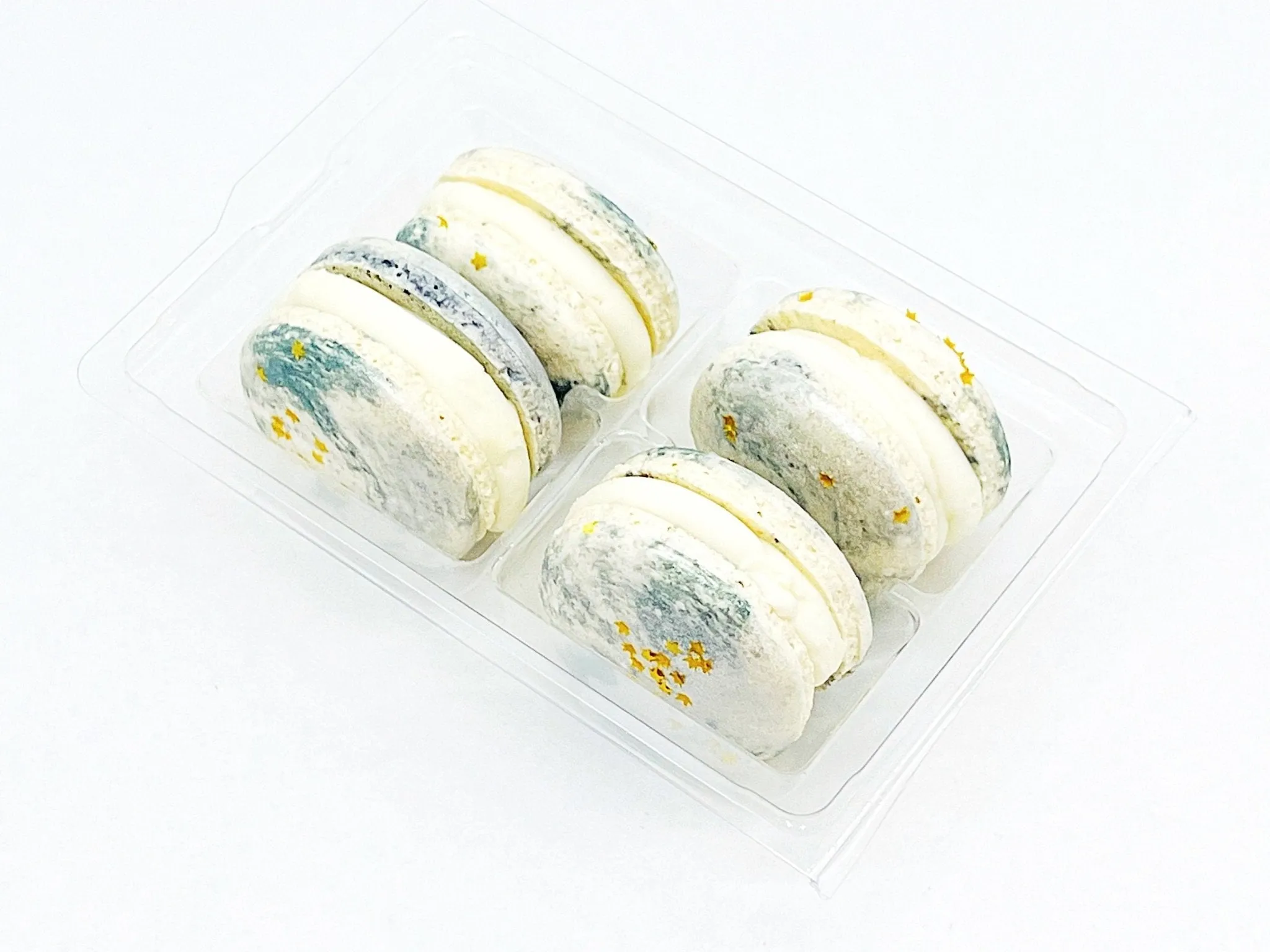 Vegan Planet | The White Planet | White Chocolate Peppermint Vegan Macarons
